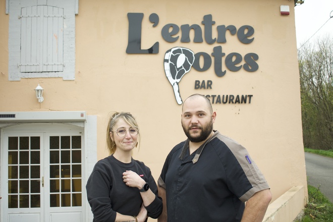 Portrait de Jennifer Ebely et Gaetan Courtial