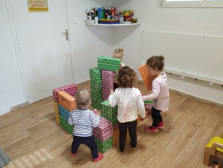 Des ateliers au  pôle accueil petite enfance