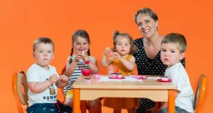 Portrait d'assistante maternelle